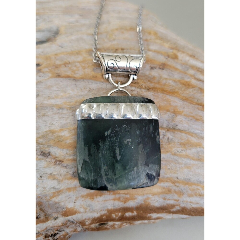 Forest Green Onyx Top Soldered Pendant Necklace
